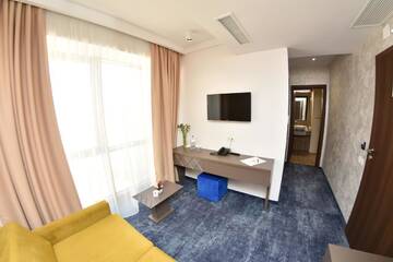 Фото номера Полулюкс Делюкс Отель Stavros Hotel г. Мамая 6