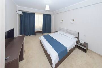 Фото номера Двухместный номер с 1 кроватью Отель Hotel Promenada г. Мамая 8