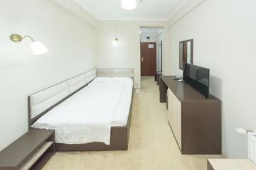 Фото номера Двухместный номер эконом-класса с 1 кроватью и видом на море Отель Hotel Promenada г. Мамая 6