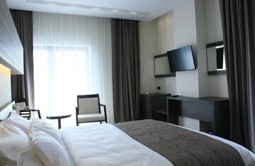 Фото номера Стандартный двухместный номер с 1 кроватью Отель Hotel Scapino г. Мамая 5
