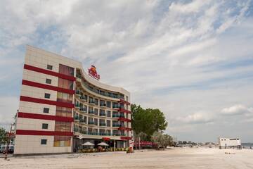 Фото Отель Hotel Hawaii г. Мамая 1