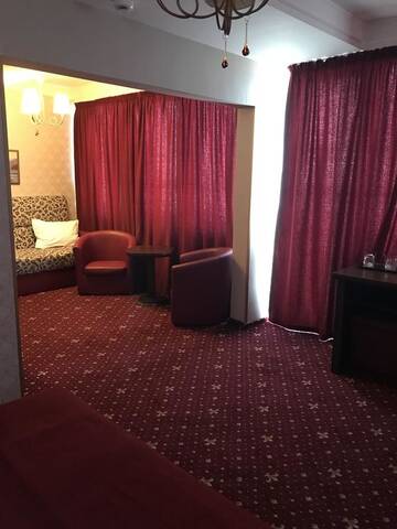 Фото номера Полулюкс с балконом и видом на море Отель Hotel Golden Palace г. Мамая 3