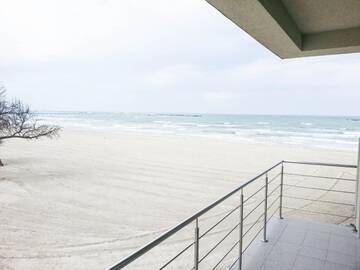 Фото номера Двухместный номер с балконом и боковым видом на море Отель Hotel Agapi Mamaia г. Мамая 3