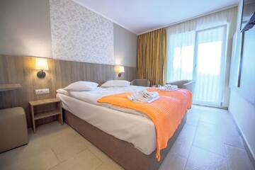 Фото номера Двухместный номер с 1 кроватью Отель Hotel Piccadilly г. Мамая 10