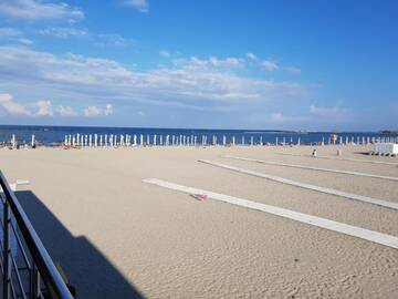 Фото номера Одноместный номер с балконом и боковым видом на море Отель Hotel Solea Beach г. Мамая 7