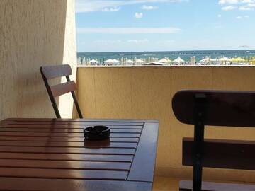 Фото номера Двухместный номер с 1 кроватью и балконом, вид на море Отель Hotel Solea Beach г. Мамая 3