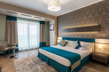 Фото номера Двухместный номер Делюкс с 1 кроватью и террасой Отель New Splendid Hotel &amp; Spa - Adults Only (+16) г. Мамая 4
