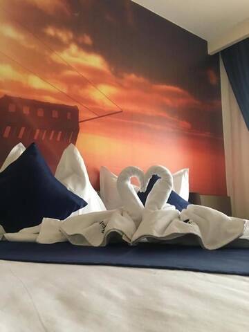 Фото номера Улучшенный двухместный номер с 1 кроватью Отель Bicaz - Pirates Resort г. Мамая 5