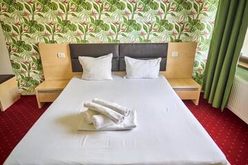 Фото номера Двухместный номер с 1 кроватью Отель Hotel Alma Mamaia г. Мамая 12