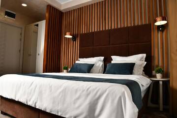 Фото номера Двухместный номер Делюкс с 1 кроватью Отель Quartz Boutique Hotel г. Мамая 2