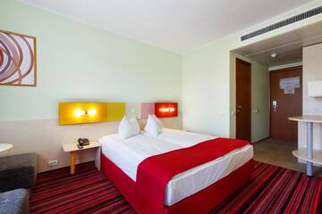 Фото номера Standard Queen Room without Sea-View, JUPITER Building Отель Zenith - Top Country Line - Conference &amp; Spa Hotel г. Мамая 5