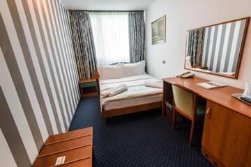 Фото номера Одноместный номер - 1 этаж без террасы Отель Hotel Bavaria Blu г. Мамая 3