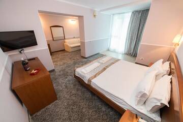 Фото номера Стандартный полулюкс Отель Hotel Bavaria Blu г. Мамая 24