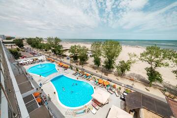 Фото номера Deluxe Standard Double Room - Adults only (5 stars) Отель Hotel Bavaria Blu г. Мамая 5