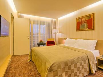 Фото номера Семейный номер Отель Vega Hotel г. Мамая 3