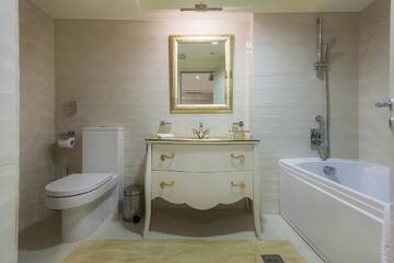 Фото номера Люкс Sky Senior, фронтальный вид на море Отель Vega Hotel г. Мамая 7