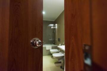Фото номера Люкс Отель Iaki Conference &amp; Spa Hotel г. Мамая 11