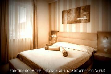 Фото номера Double Room Late Check-in 8 PM Отель Iaki Conference &amp; Spa Hotel г. Мамая 2