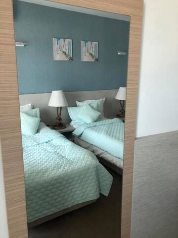 Фото номера Стандартный двухместный номер с 2 отдельными кроватями Отель Alcor Beach Hotel г. Мамая 5