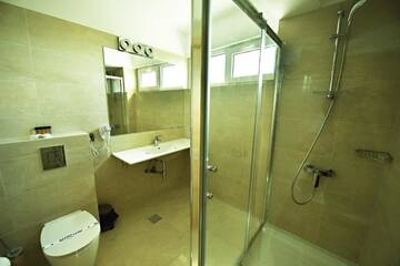 Фото номера Апартаменты с видом на море Отель Alcor Beach Hotel г. Мамая 2