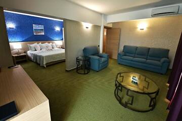 Фото номера Апартаменты с видом на море Отель Alcor Beach Hotel г. Мамая 7