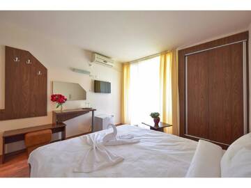 Фото номера camera dubla 3* Отель Complex Mediteranean Mamaia г. Мамая 4
